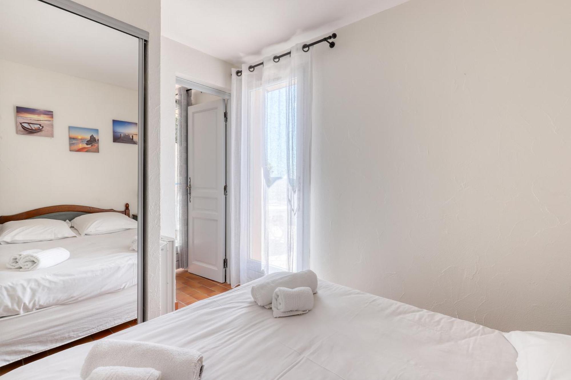 Exceptional View In Saint-Clair For 4 People Apartment Le Lavandou Exterior photo